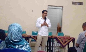 Usai Antar Istri ke Rumah Sakit, Cabup Karanganyar Ilyas Akbar Almadani Sambangi Warga Jongkang