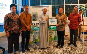 Kunjungi Al Azhar IIBS Karanganyar, Ini Pesan Menteri Lingkungan Hidup Republik Indonesia 