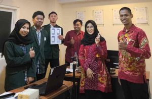 Mahasiswa Politeknik Indonusa Surakarta Sabet Juara 1 di Kompetisi Rekam Medis 2024