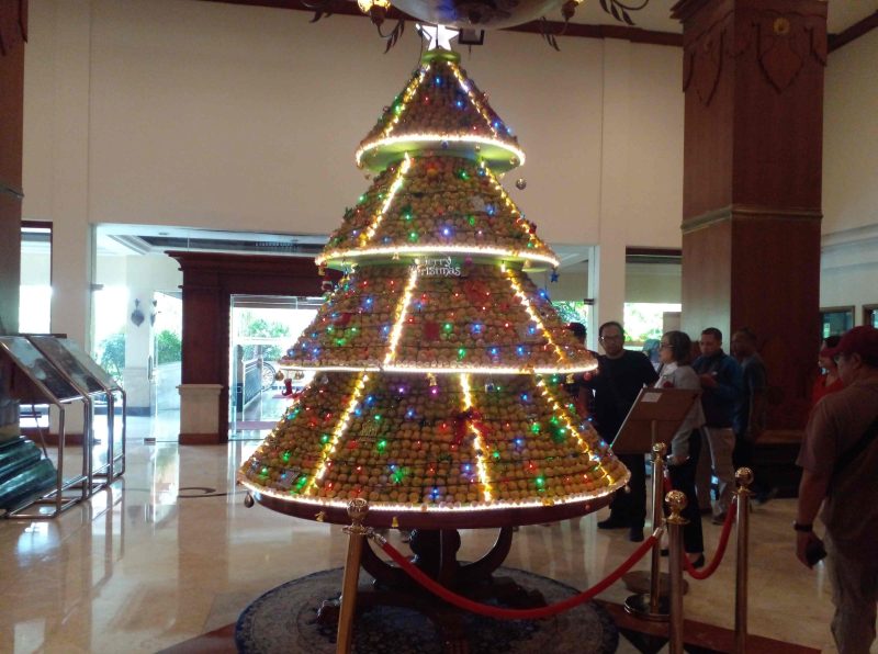 Sambut Natal 2024, The Sunan Hotel Solo Bagikan Kebahagiaan