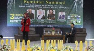 UKMW Smart UNISRI Surakarta Bangun Bisnis dan Loyalitas Konsumen lewat Seminar Nasional