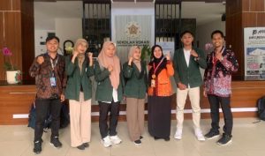 Keren! Mahasiswa Politeknik Indonusa Raih Juara di Ajang Medical Record Speech