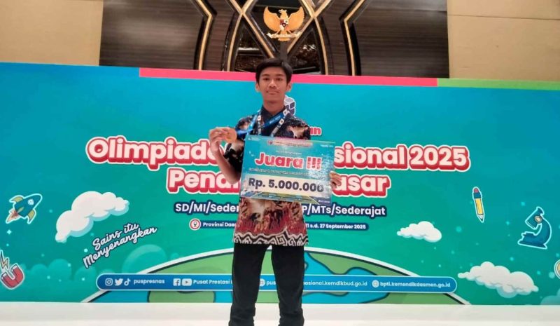 Satu-satunya dari Kota Solo, Danish Muhammad Hanafi Rebut Juara OSN IPS